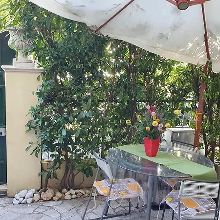 Merlo 2 Mare & Parking Prázdninový dům Viareggio