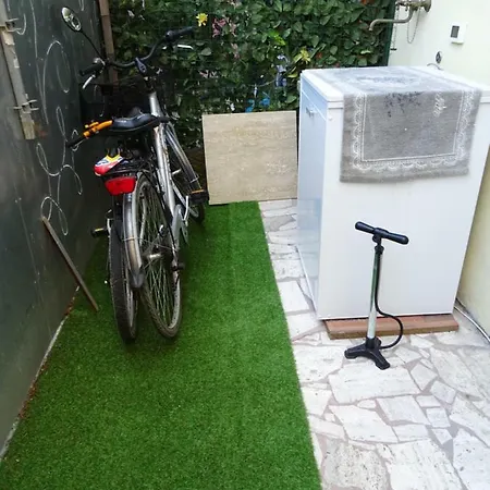 Merlo 2 Mare & Parking В'яреджо